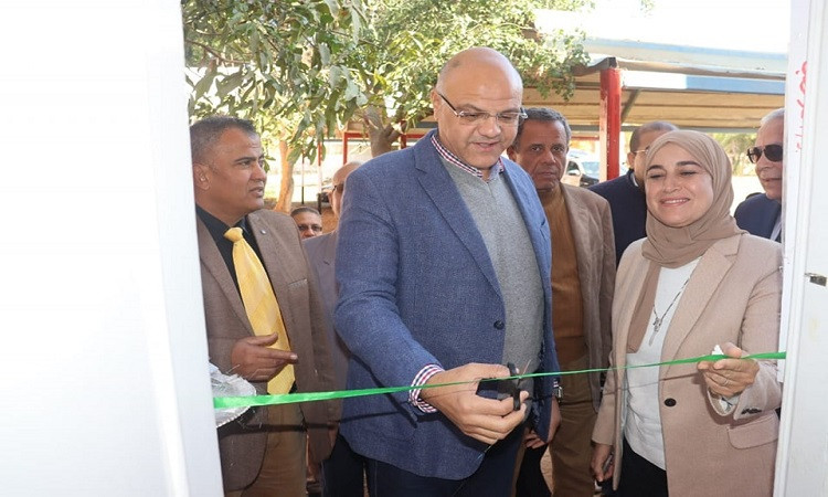 محافظ القليوبية يفتتح الوحدة البيطرية ويتفقد مركز البحوث الزراعية بالعبور