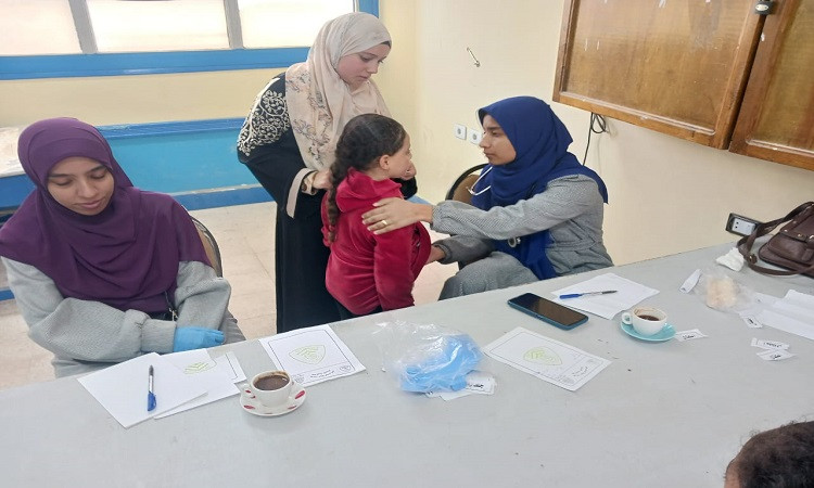 جامعة الزقازيق توجه قافلة طبية توعوية شاملة لقرية العلاقمة