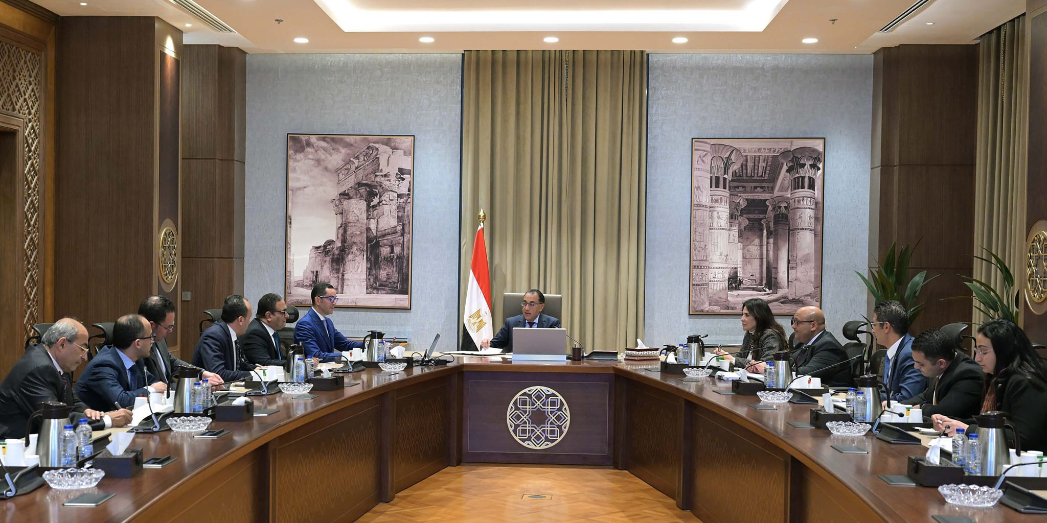 رئيس الوزراء ووزير الاستثمار