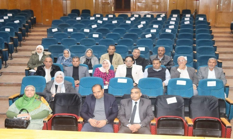 محافظ القليوبية يتابع ملف تقنين أراضي أملاك الدولة