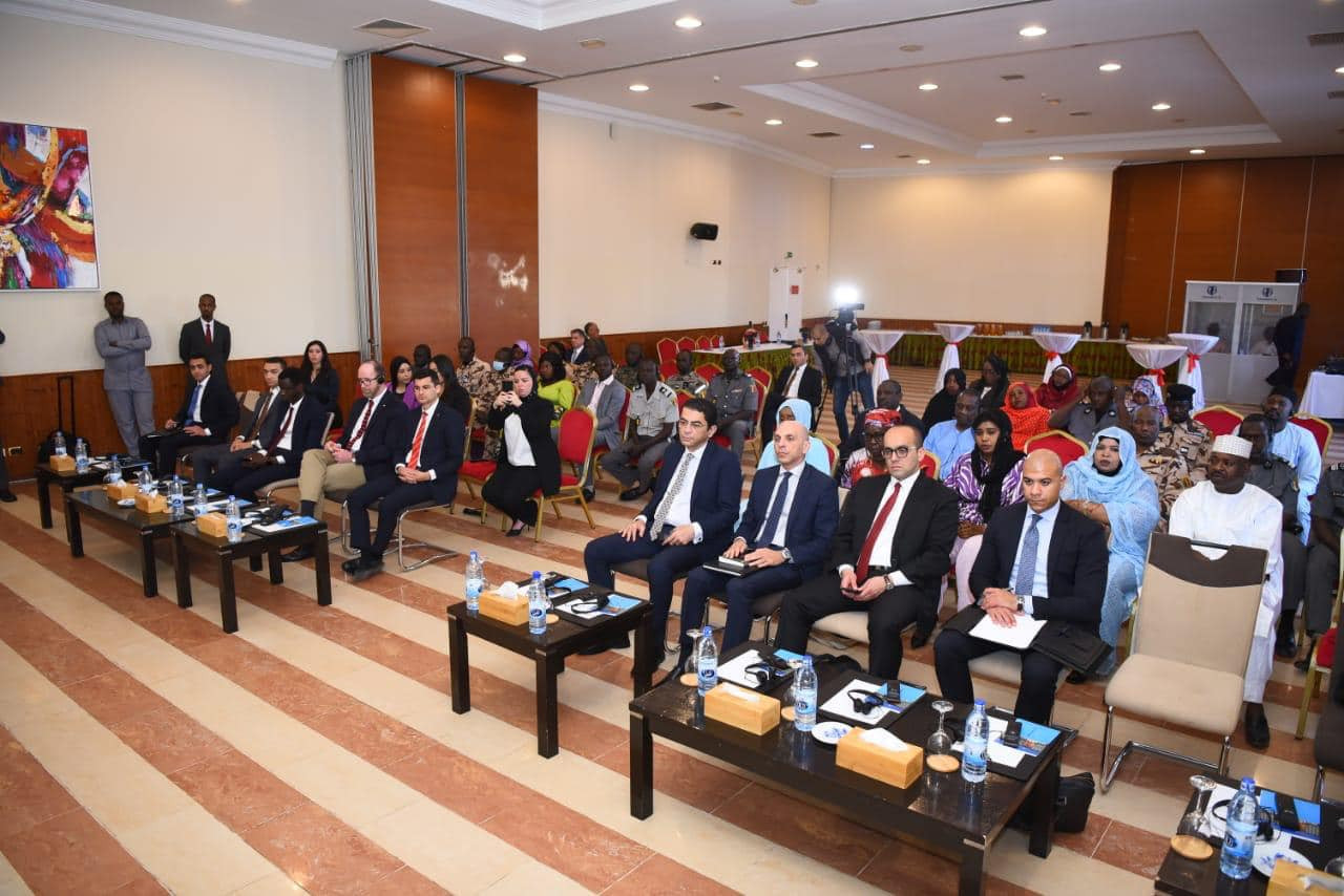 وزير الخارجية