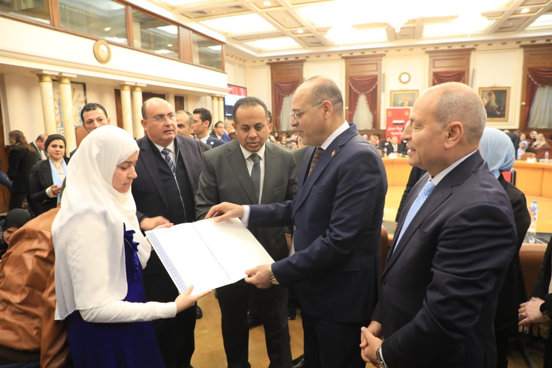 وزير العمل ومحافظ القاهرة