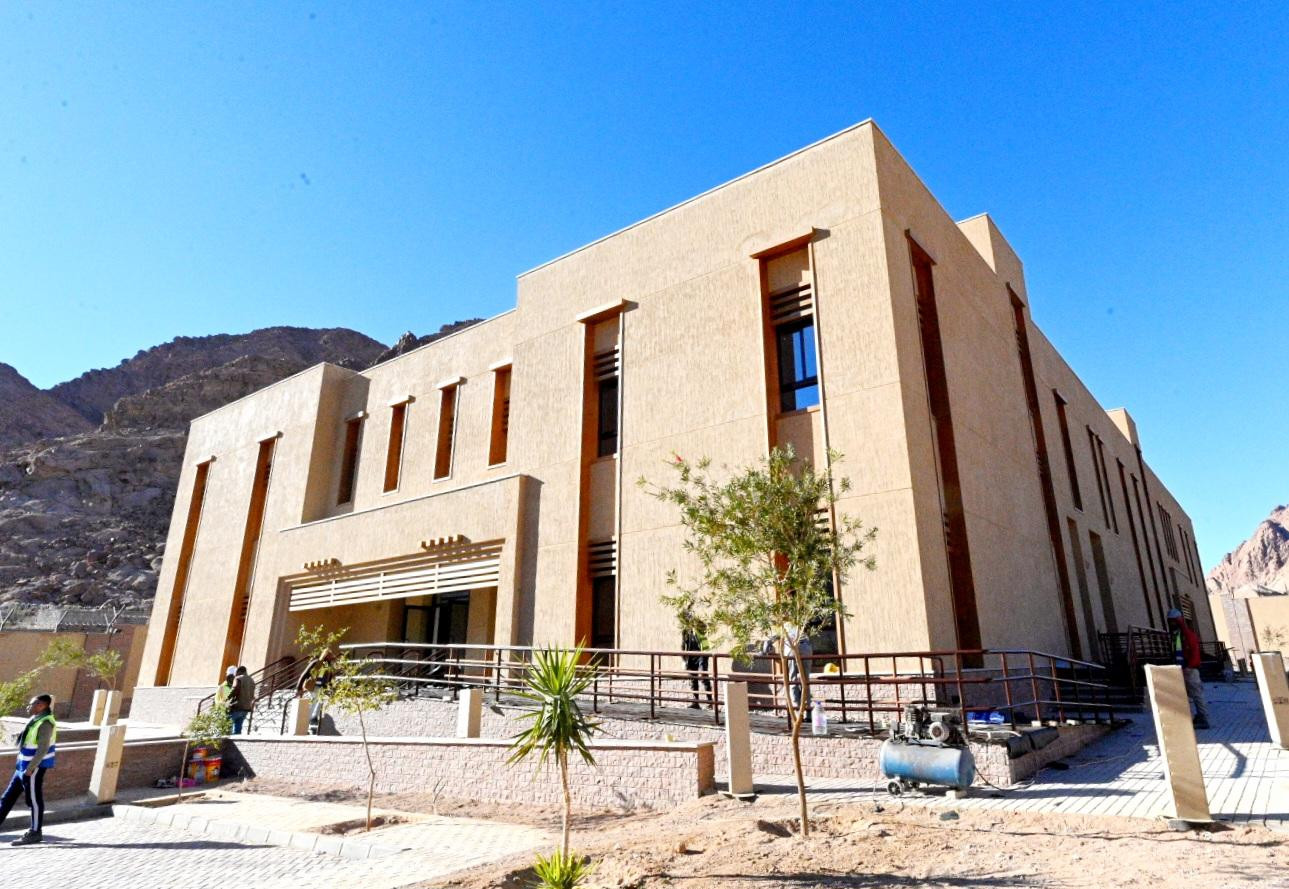 وزير الاسكان