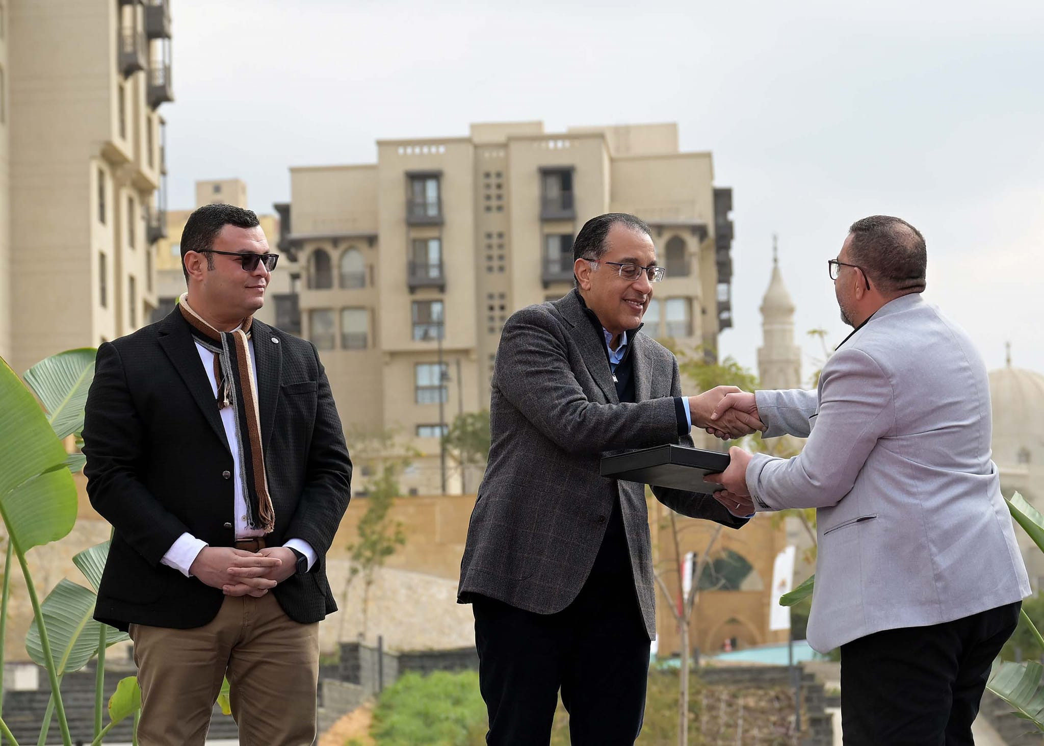 رئيس الوزراء يتفقد مشروع 