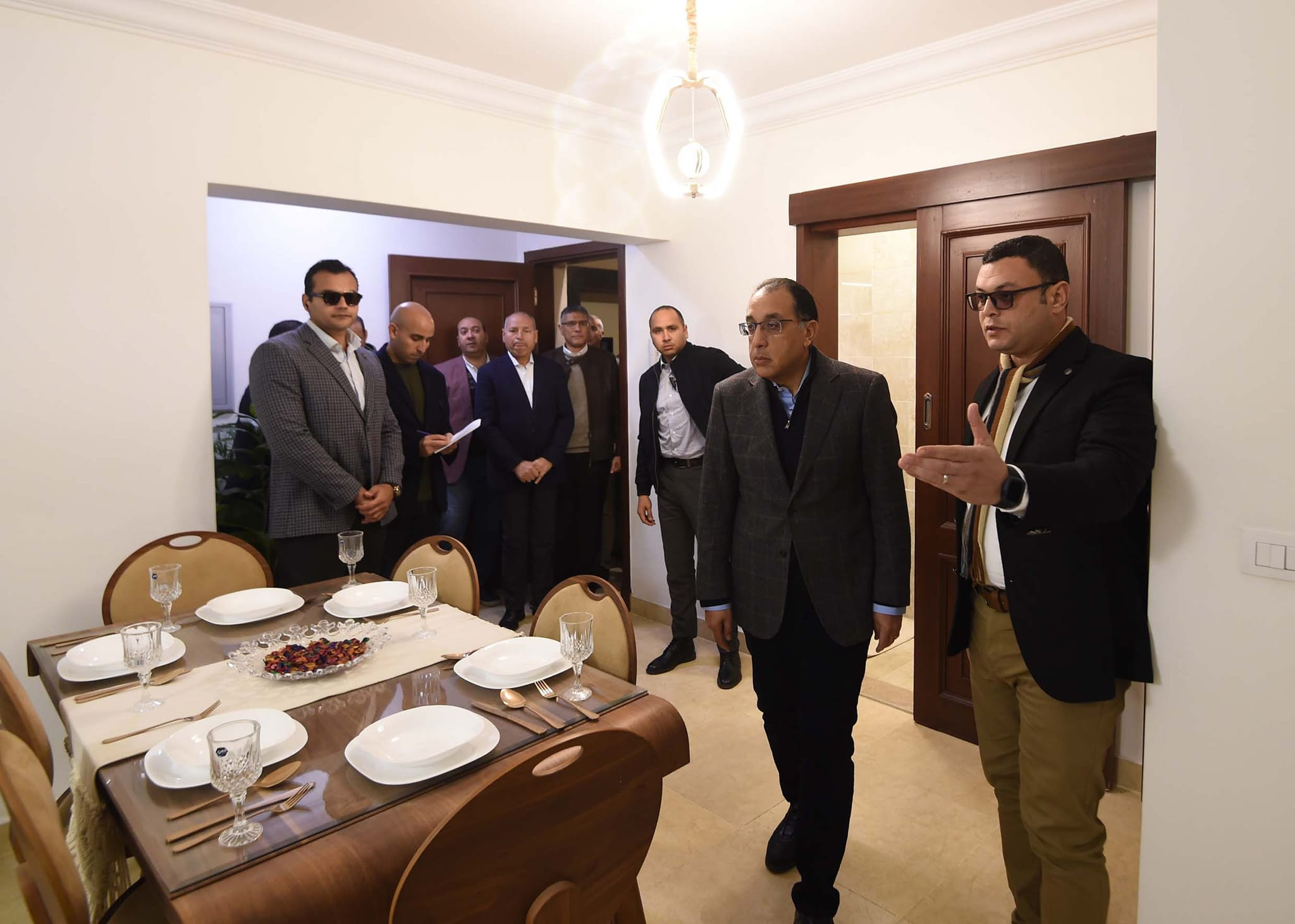 رئيس الوزراء يتفقد مشروع 