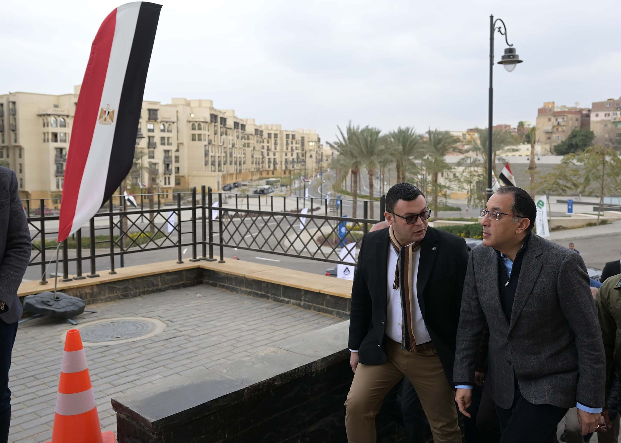 رئيس الوزراء يتفقد مشروع 