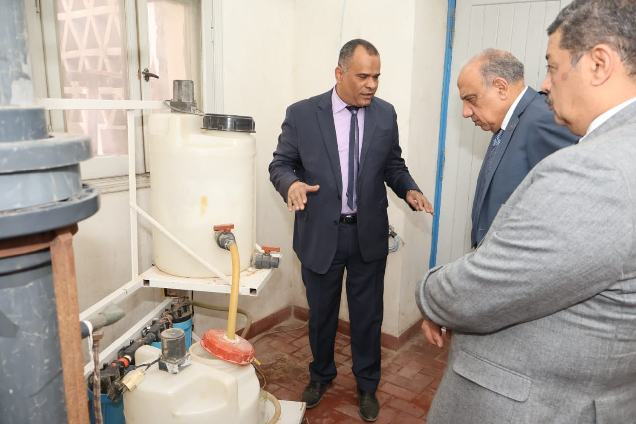 وزير الكهرباء