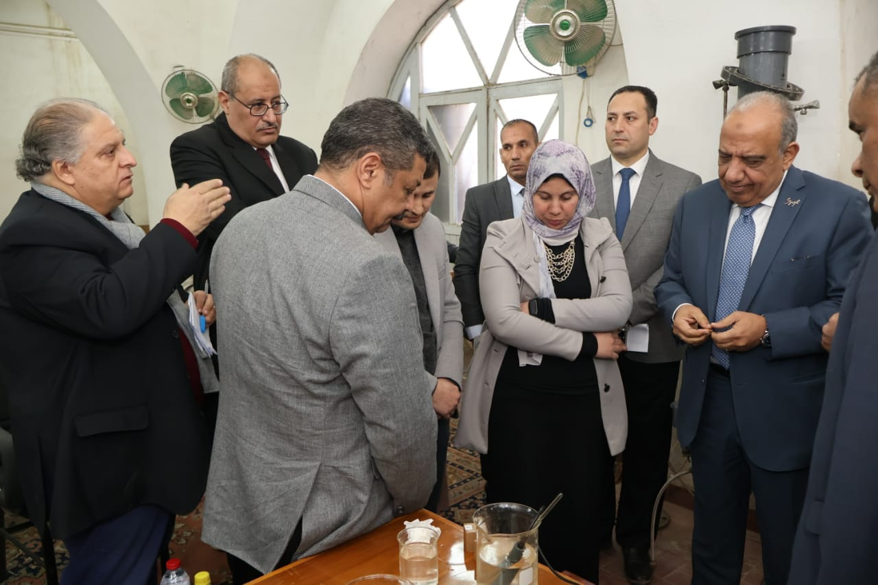 وزير الكهرباء