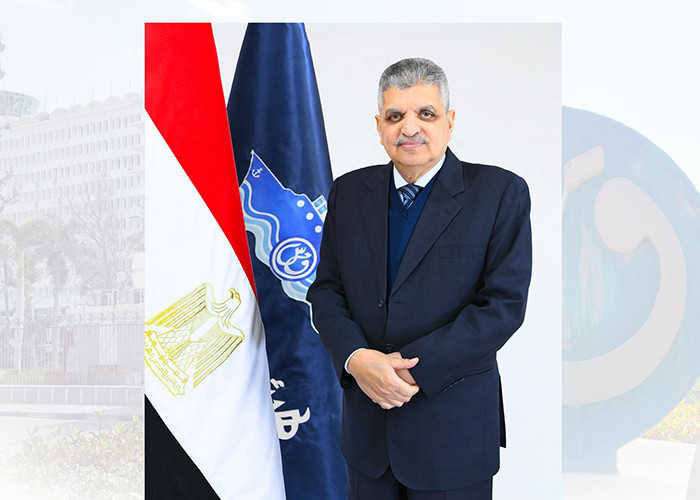 رئيس هيئة قناة السويس وأعضاء مجلس الإدارة