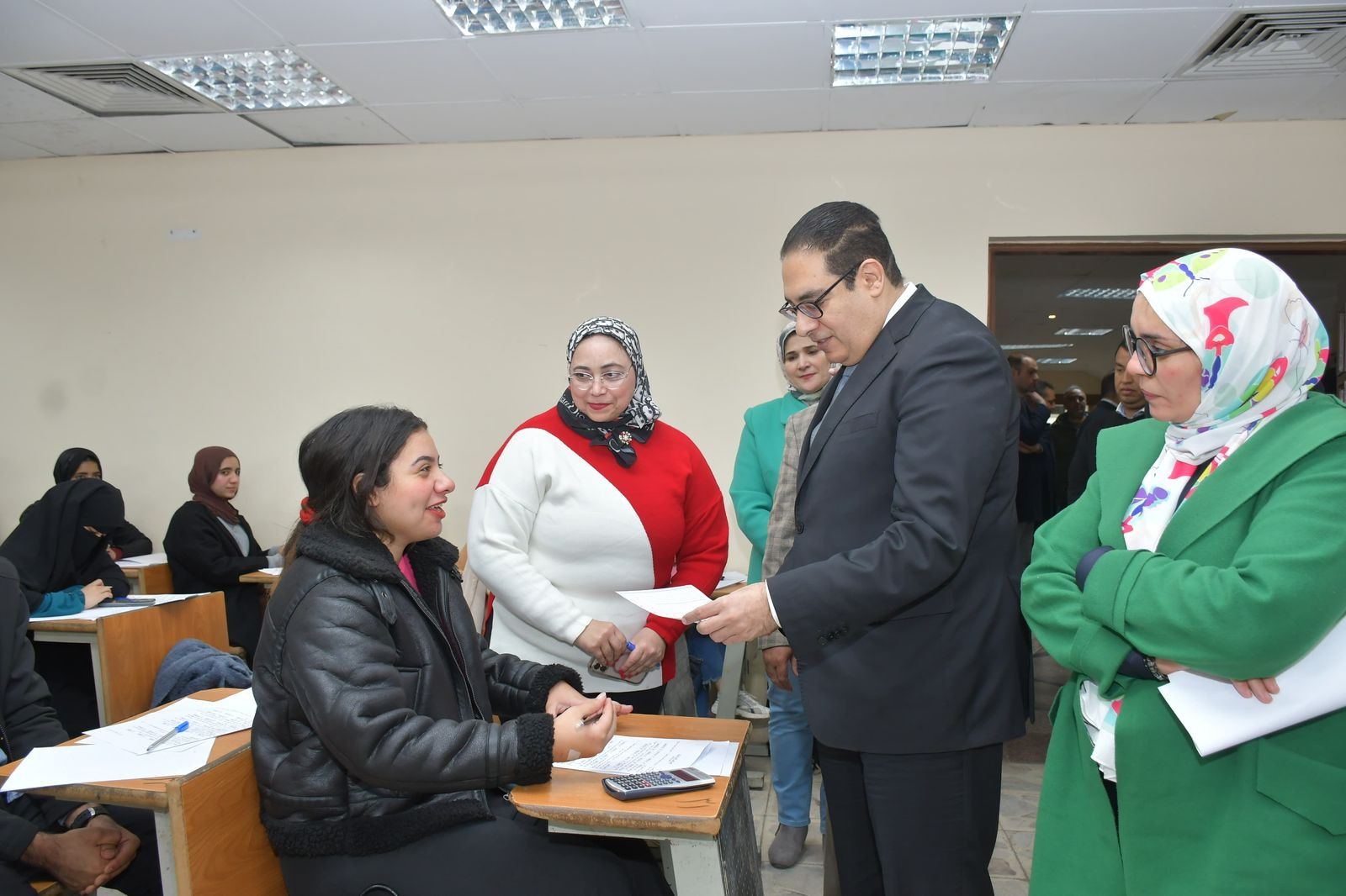 امتحانات الجامعة