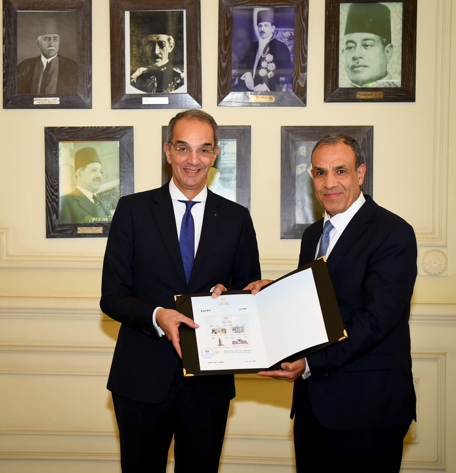 وزيرا الاتصالات والخارجية