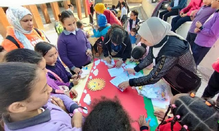 الشاعرمصطفى عبدالمنعم يشيدباهتمام الدولة بتنمية مهارات الأطفال من ذوى