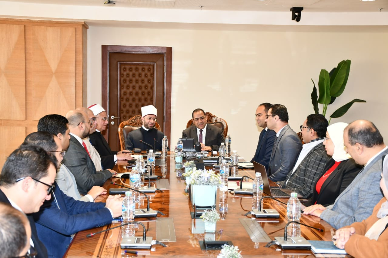 وزير الأوقاف ورئيس التنظيم والإدارة