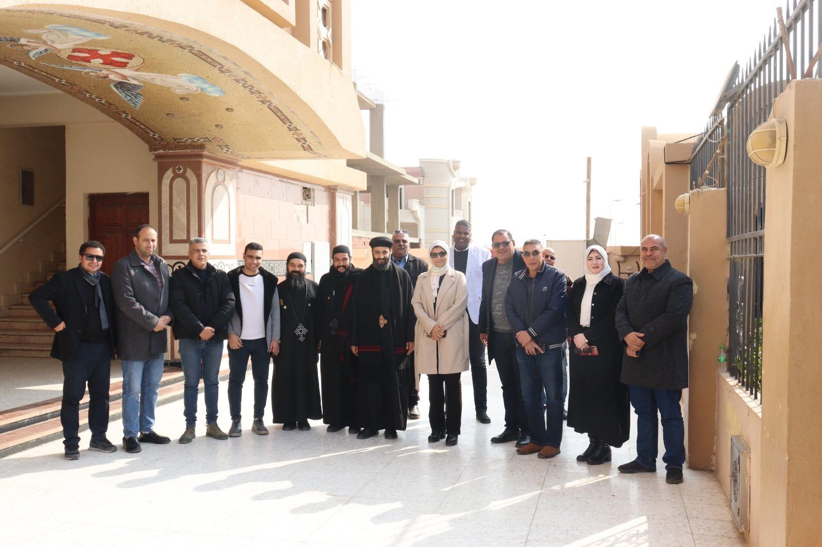 مسؤولو المدن الجديدة يزورون الكنائس