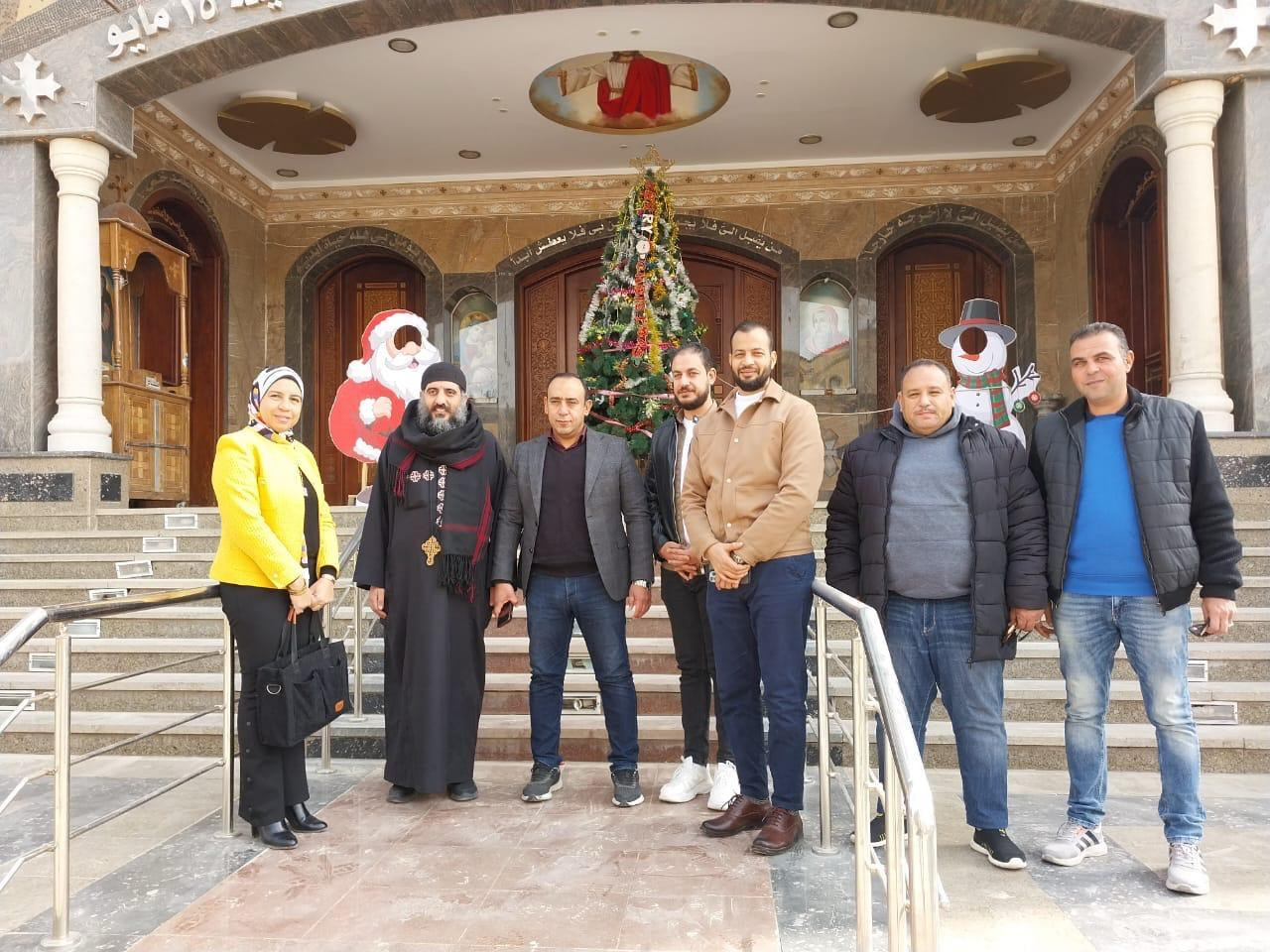 مسؤولو المدن الجديدة يزورون الكنائس