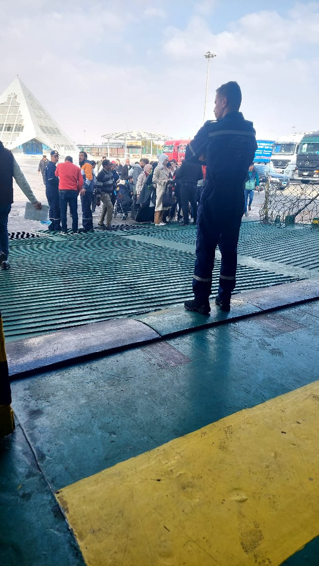 مغادرة السوريين من نويبع