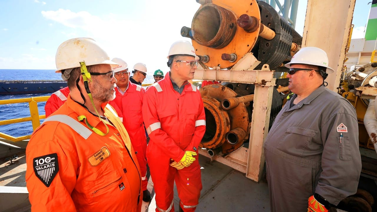 وزير البترول