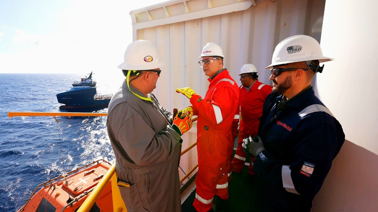 وزير البترول