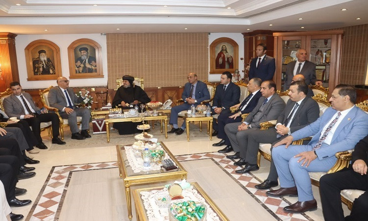 محافظ القليوبية يقدم التهاني للإخوة الأقباط بمناسبة عيد الميلاد المجيد