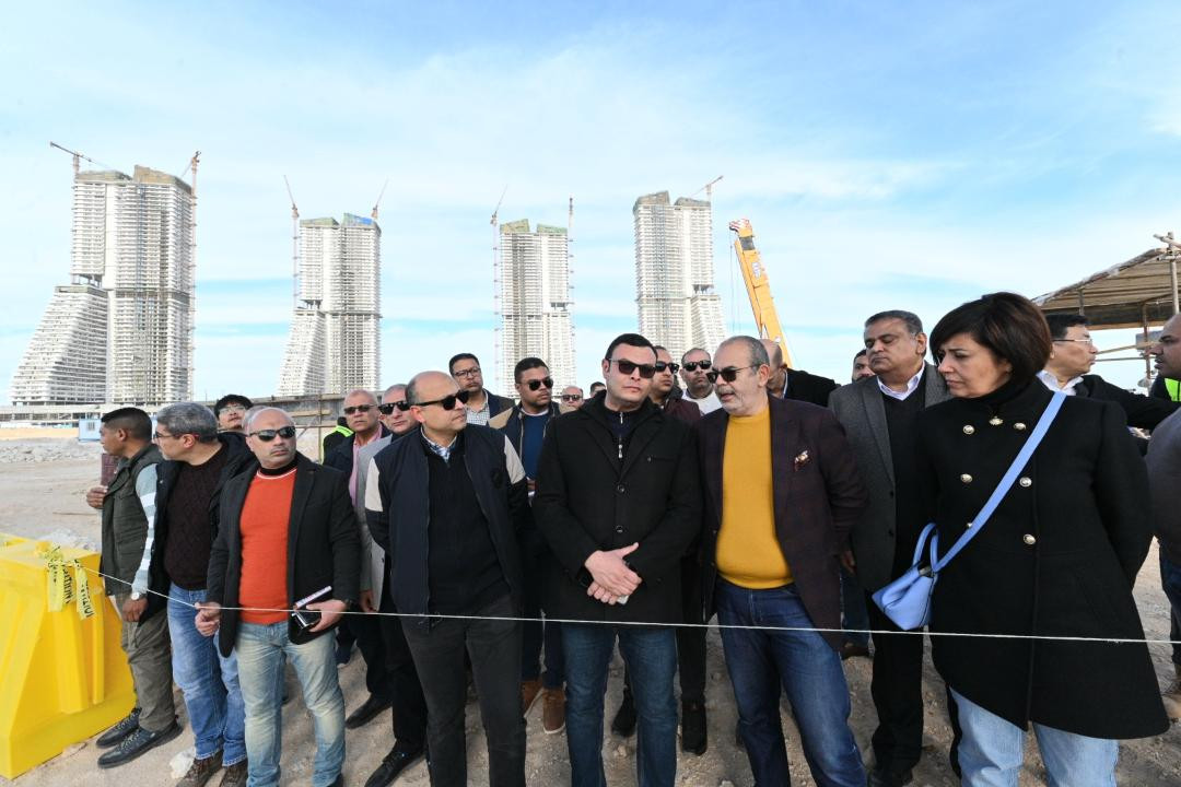 وزير الإسكان