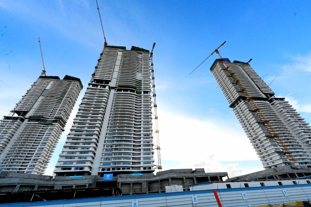 وزير الإسكان