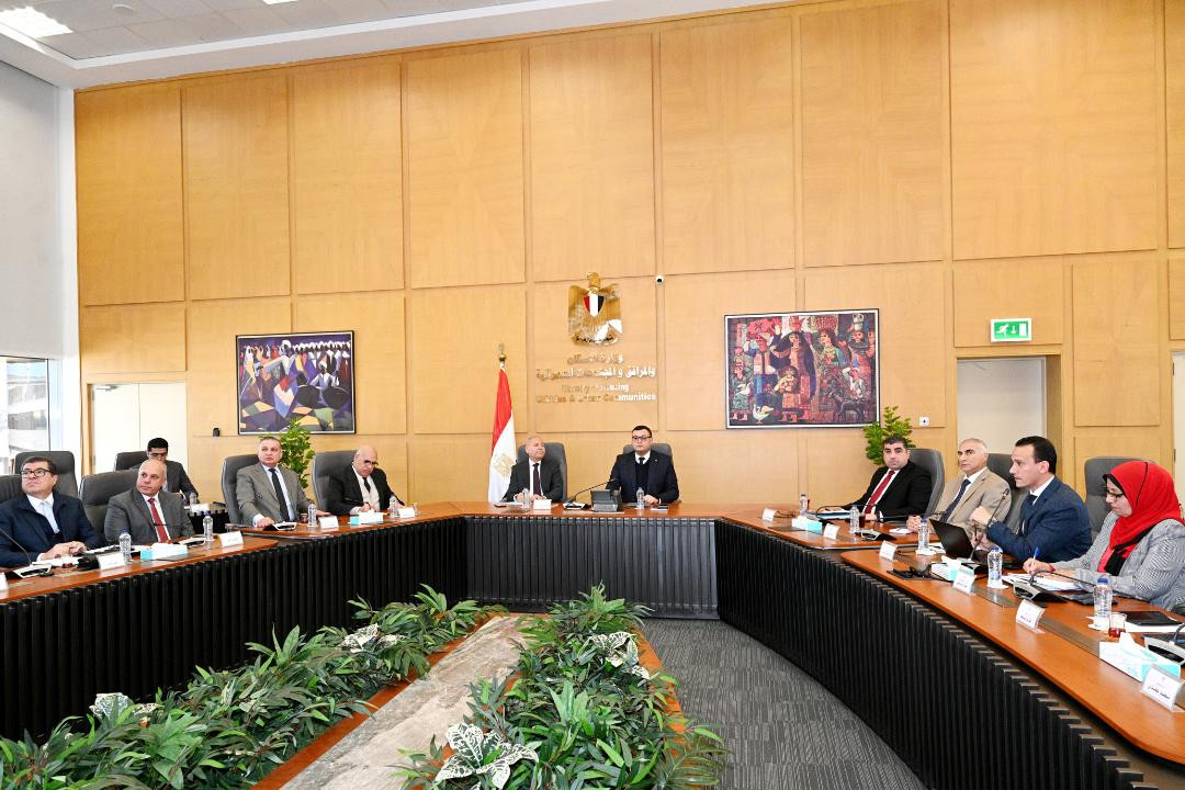 وزير الاسكان زمحافظ القاهرة