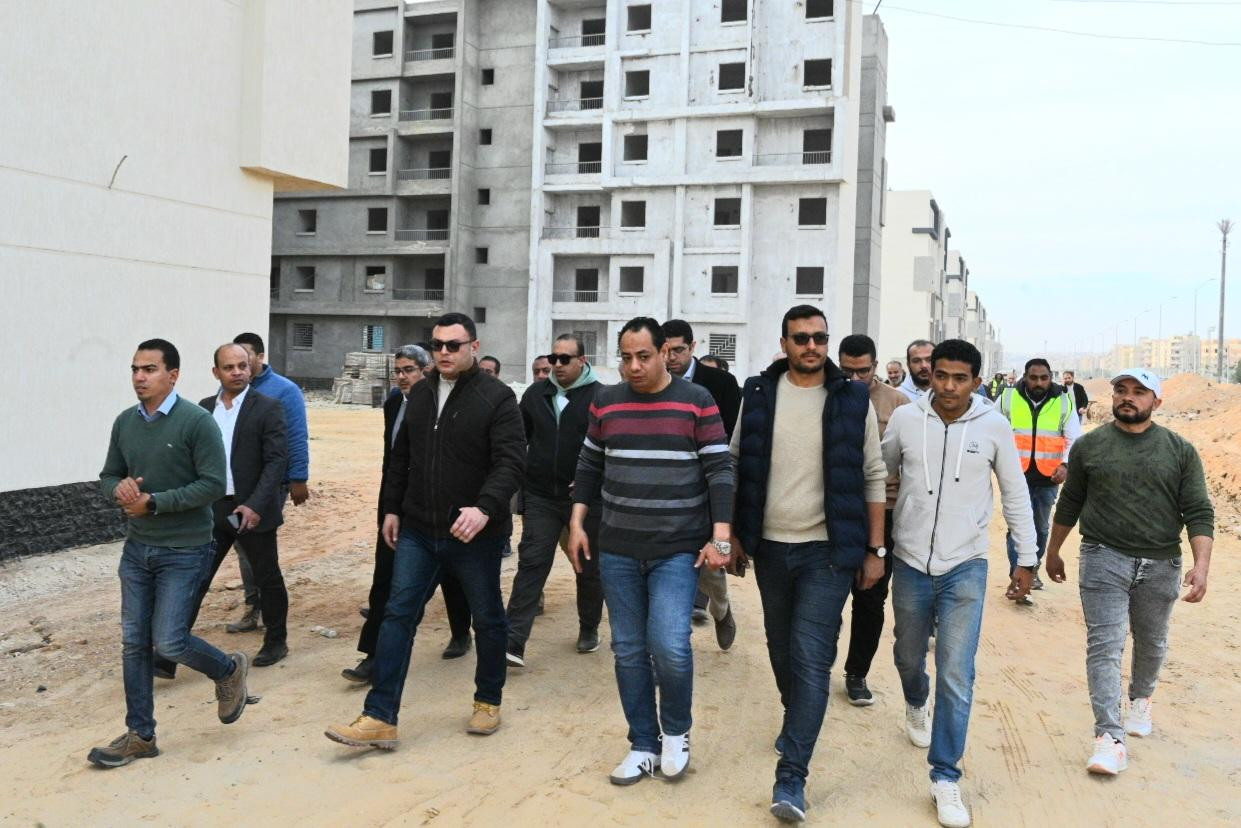 وزير الإسكان