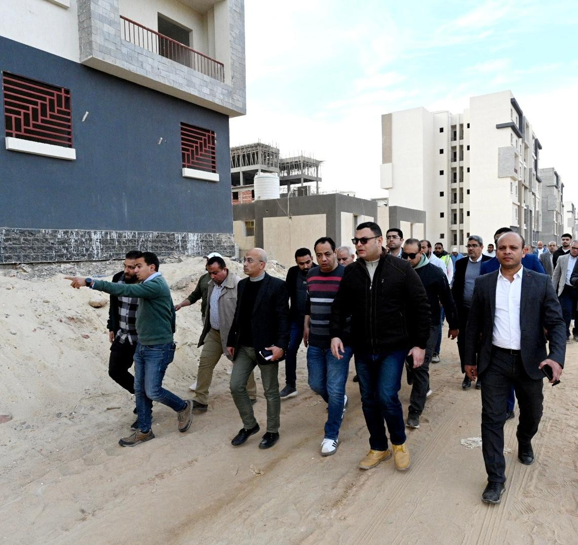 وزير الإسكان