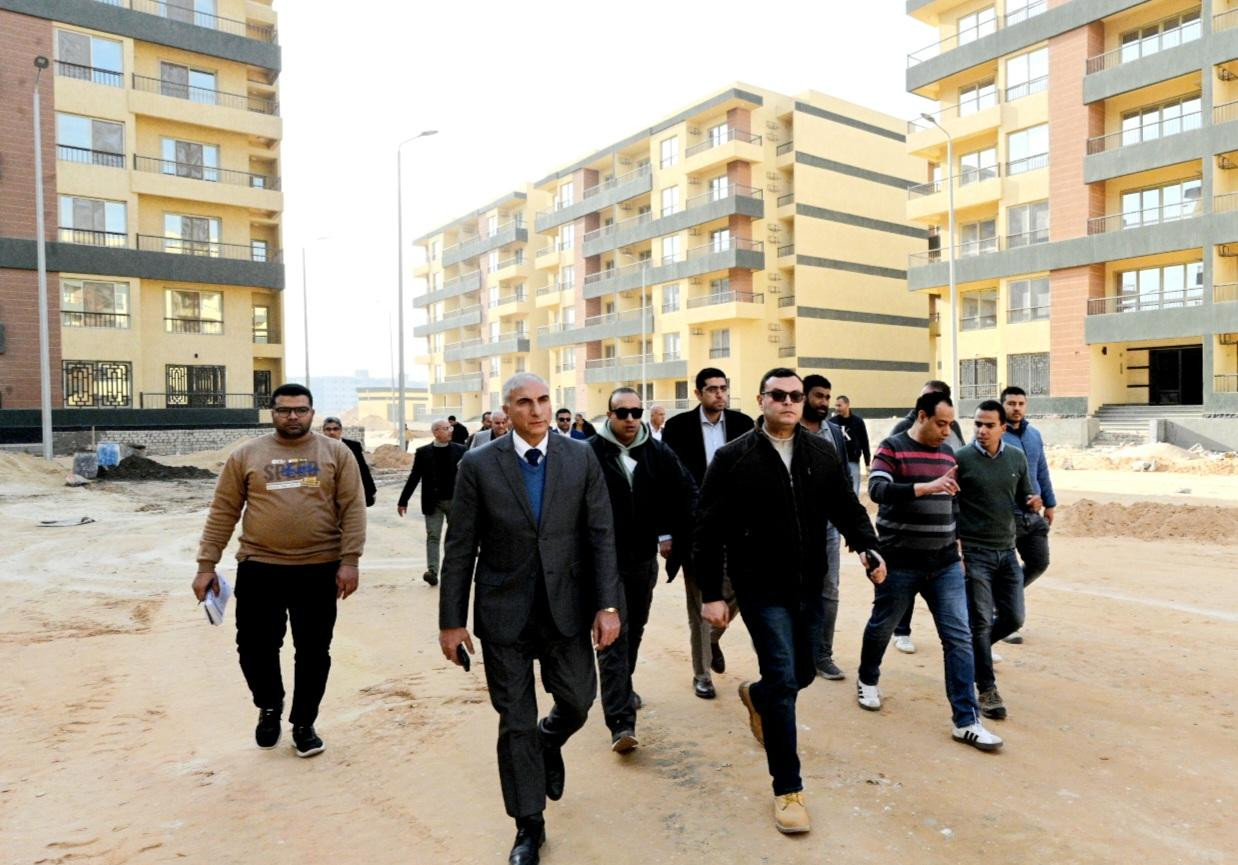 وزير الإسكان