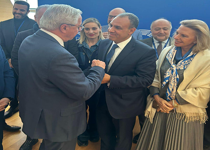 وزير الخارجية