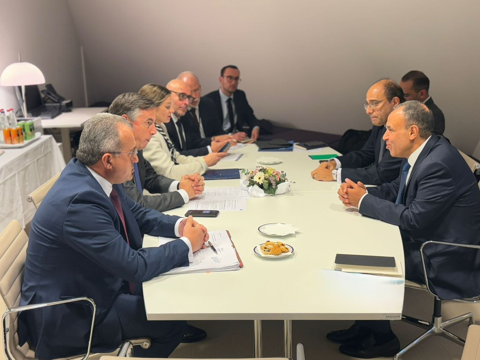 وزير الخارجية