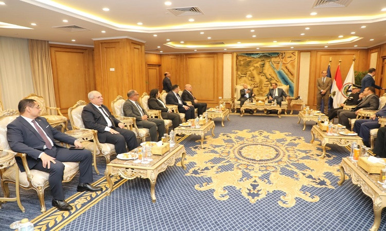 محافظ القاهرة يزور مديرية أمن القاهرة للتهنئة بعيد الشرطة