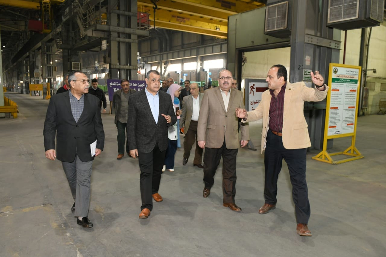 وزير الانتاج الحربي