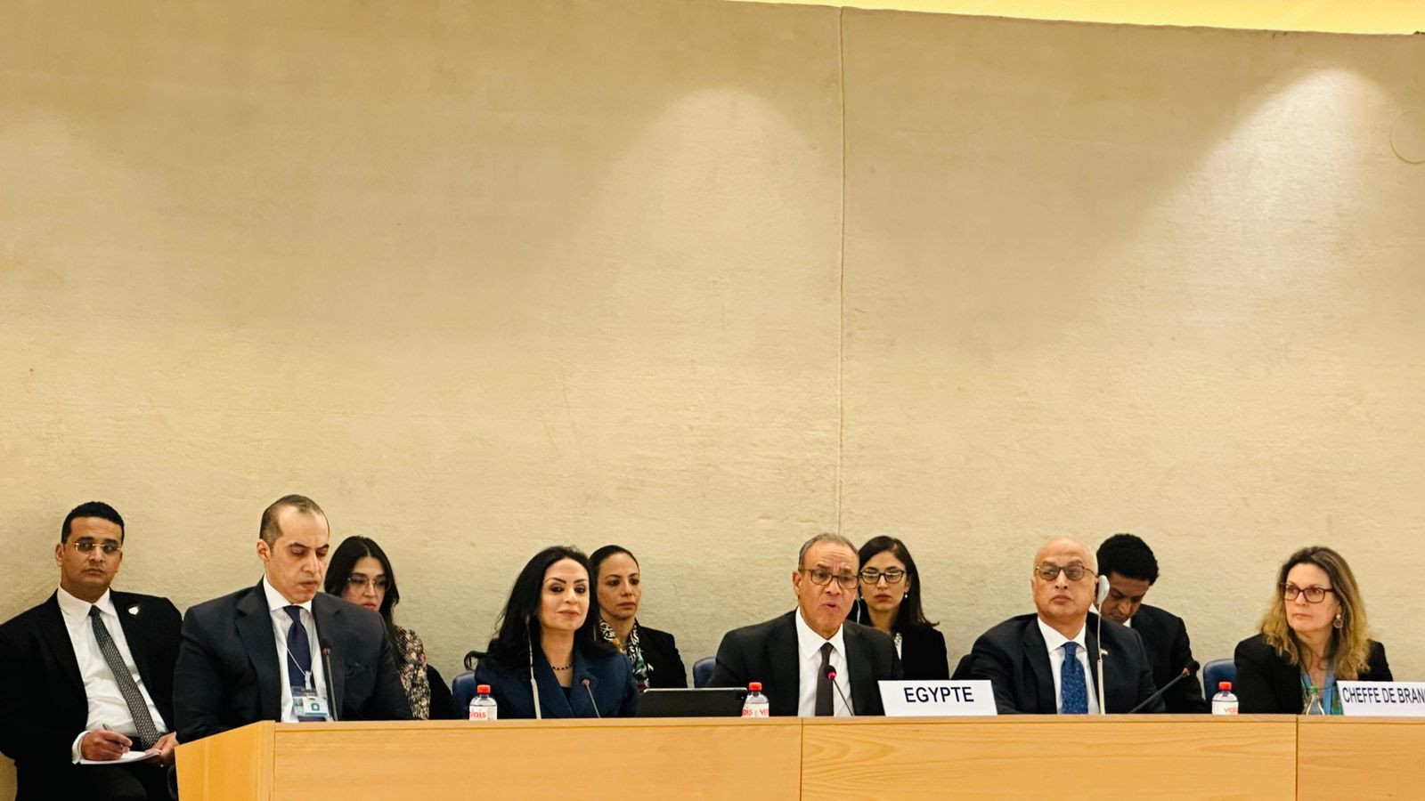 وزير الخارجية