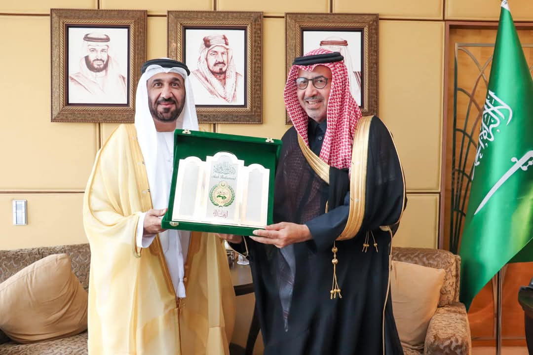 رئيس البرلمان العربي والسفير السعودي