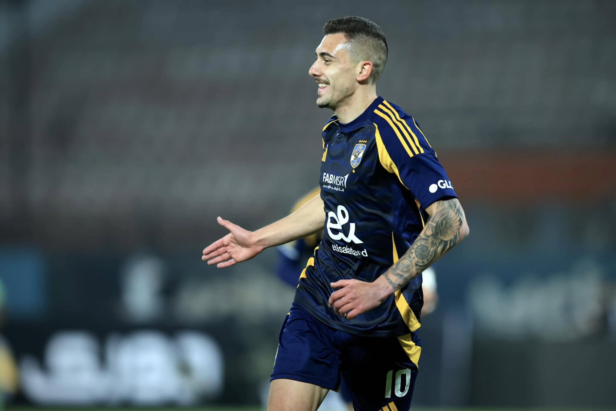 الاهلي ودمودرن