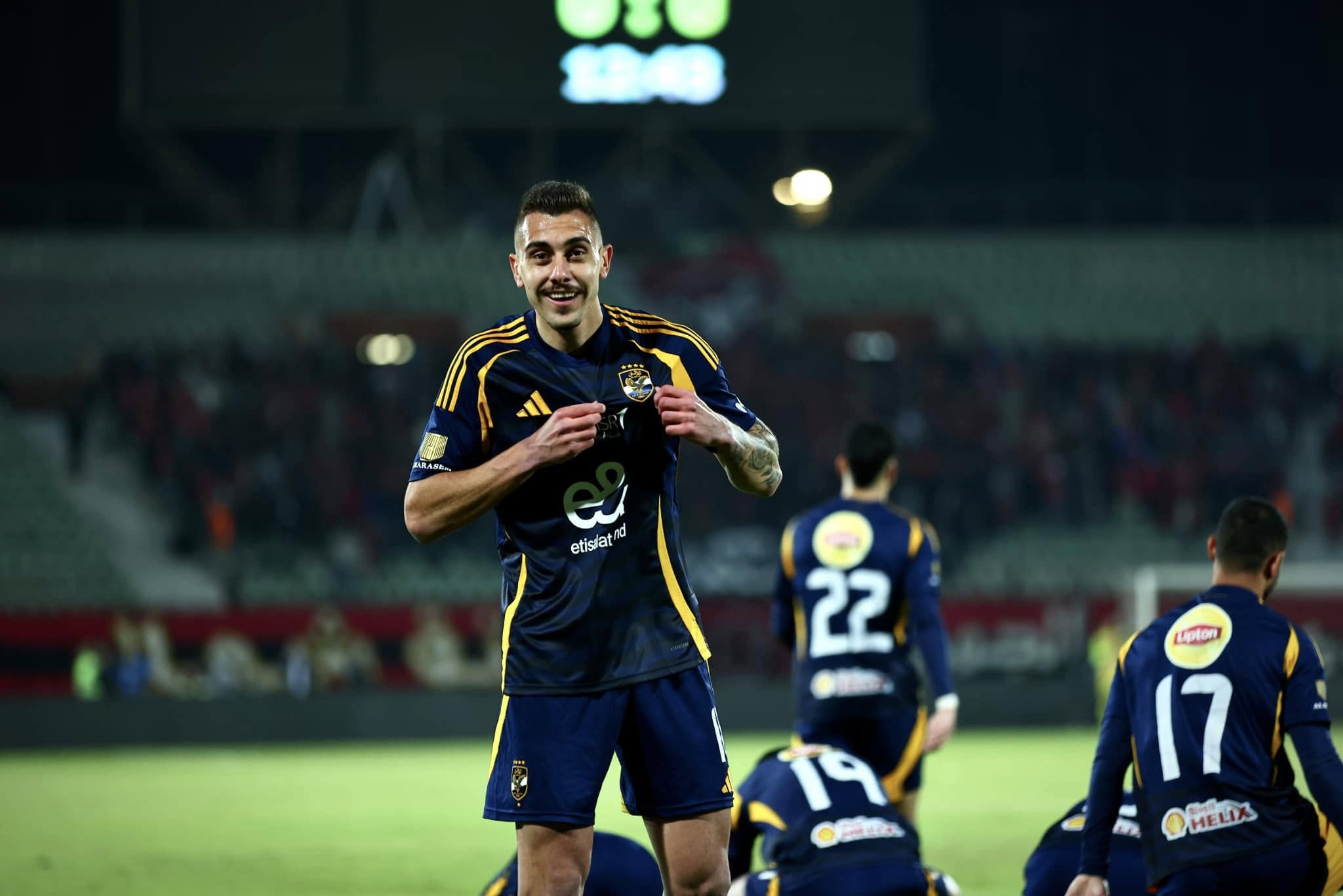 الاهلي ودمودرن