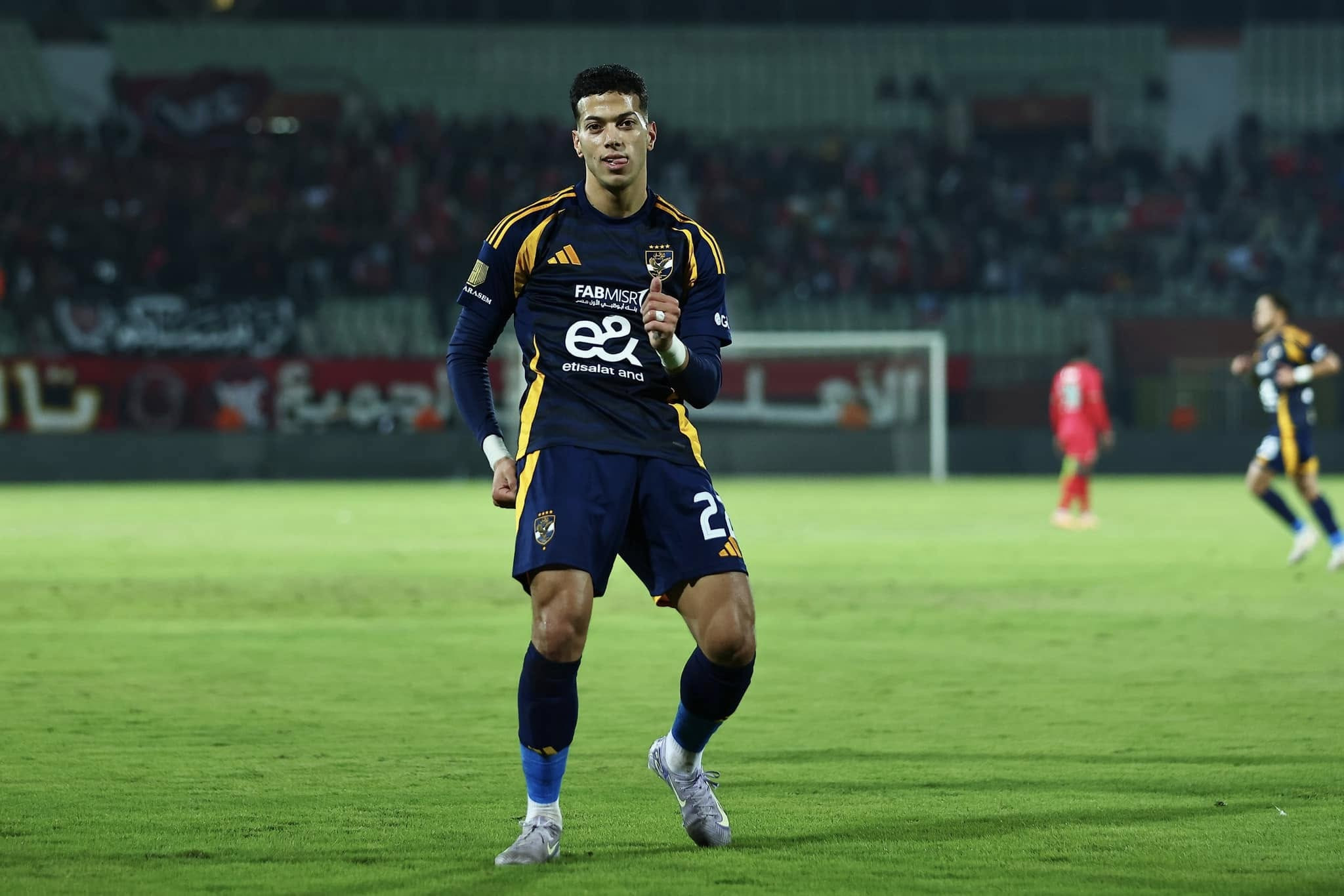 الاهلي ودمودرن