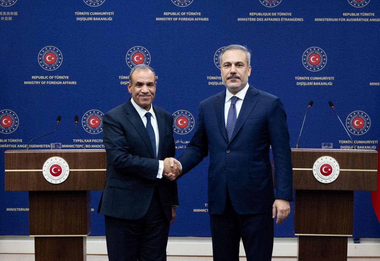وزير الخارجية ونظيره التركي