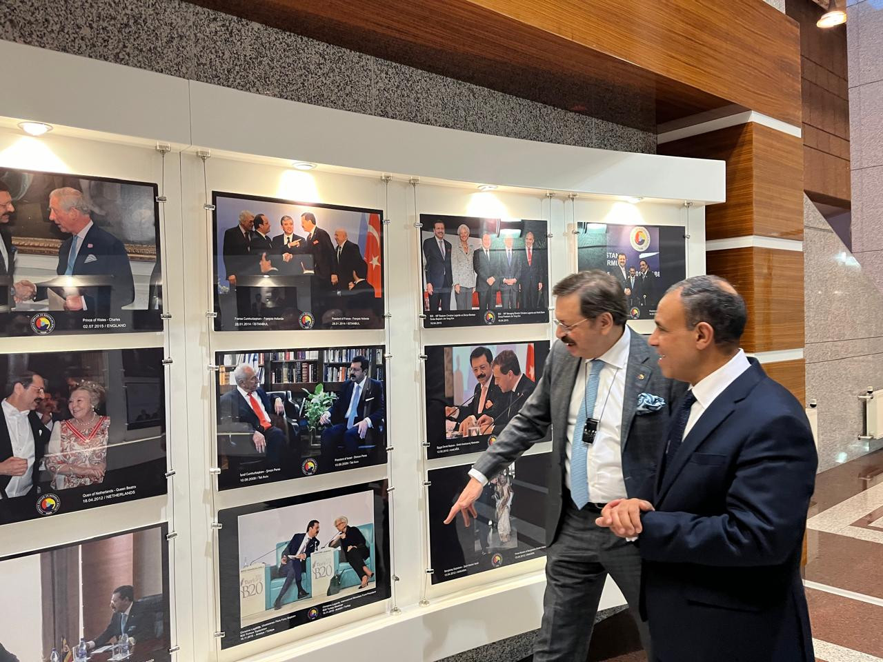 وزير الخارجية