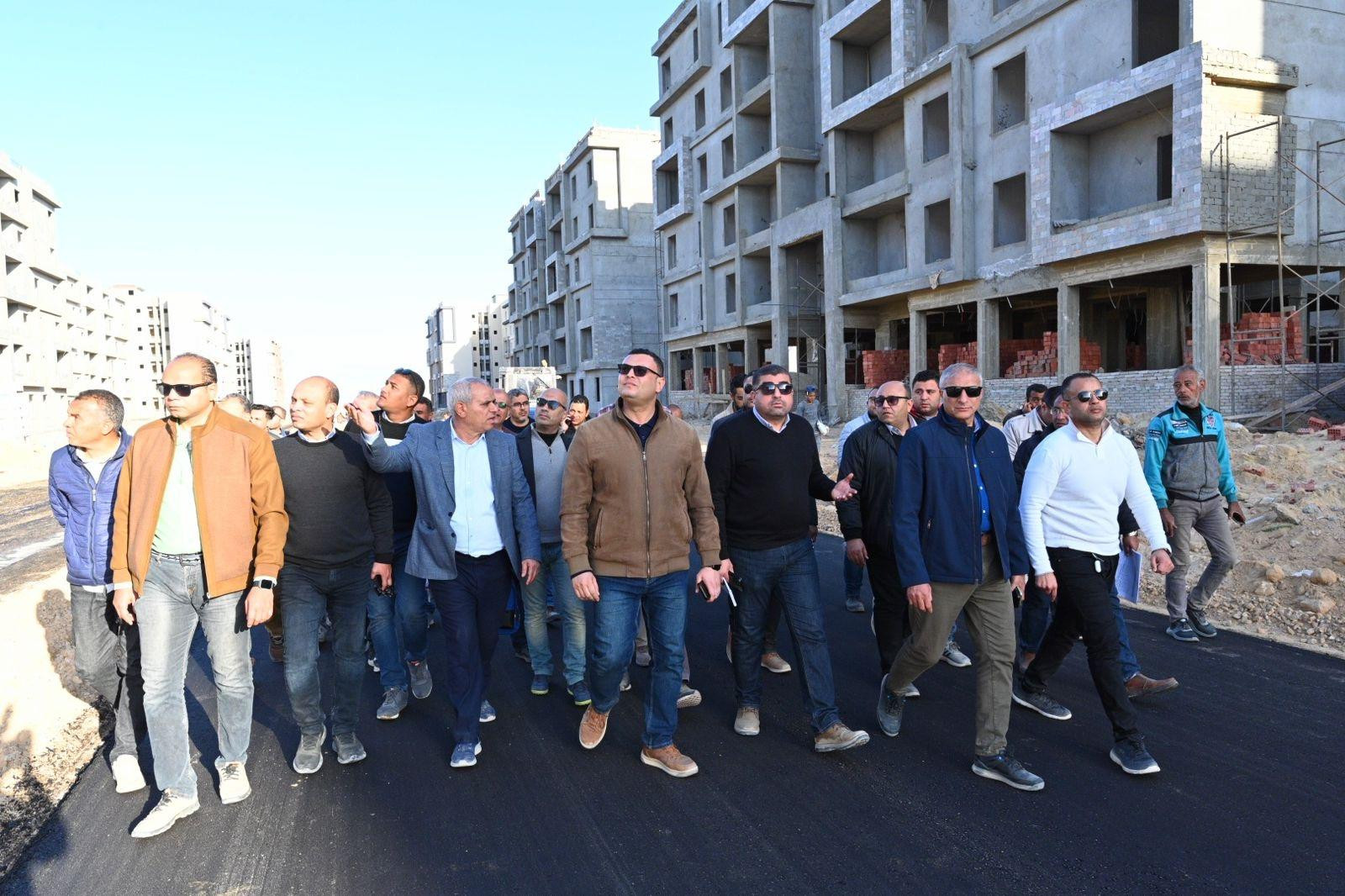 وزير الإسكان