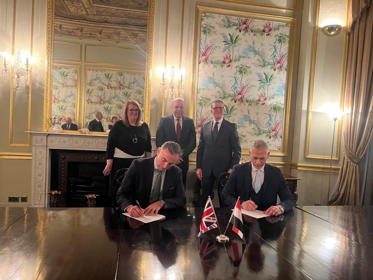 وزير الطيران