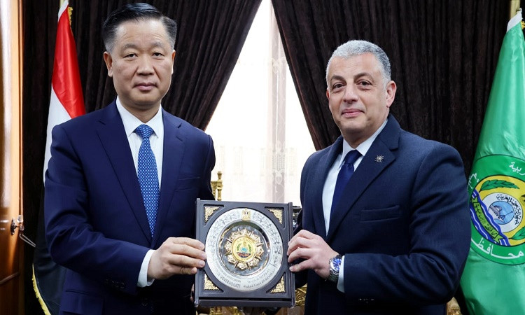 محافظ الإسماعيلية يؤكد عمق العلاقات المصرية الصينية