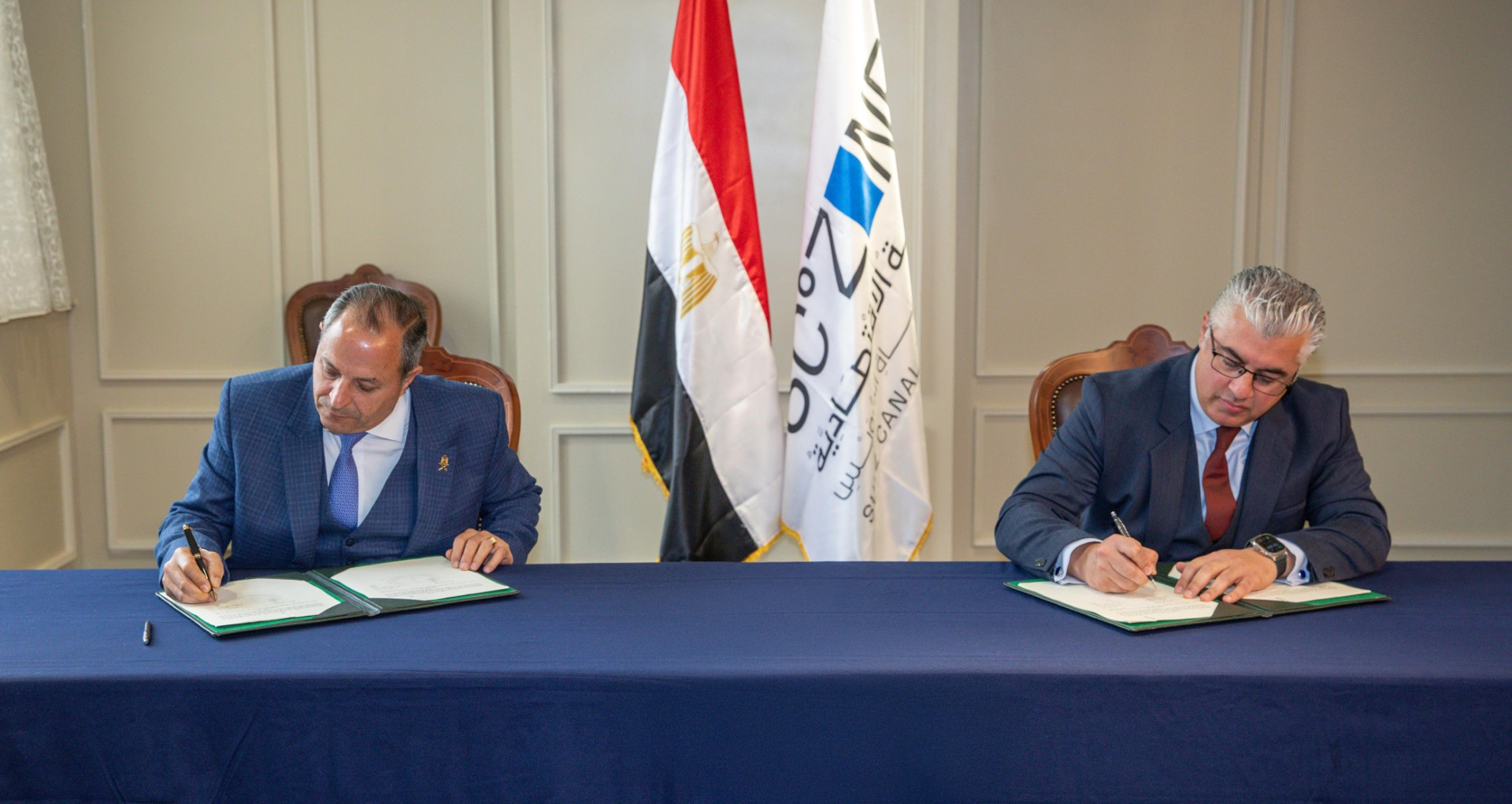 قناة السويس