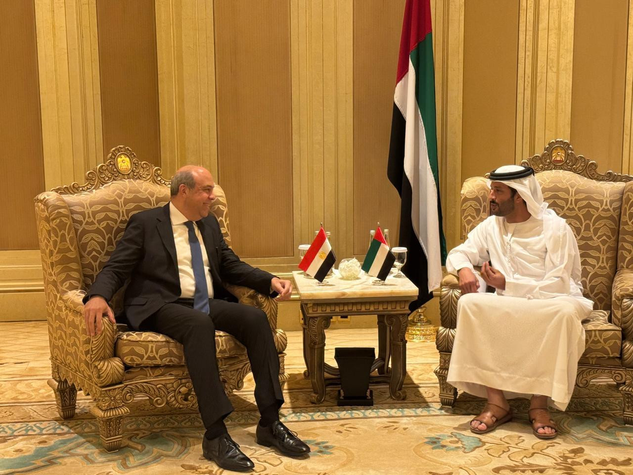 وزير الطيران ووزير الصناعة في دبي