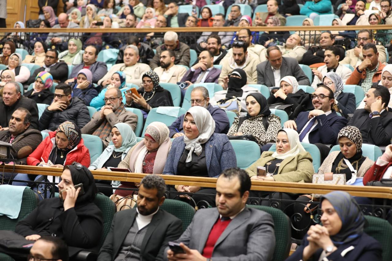 وزير الصحة يشهد القرعة العلنية