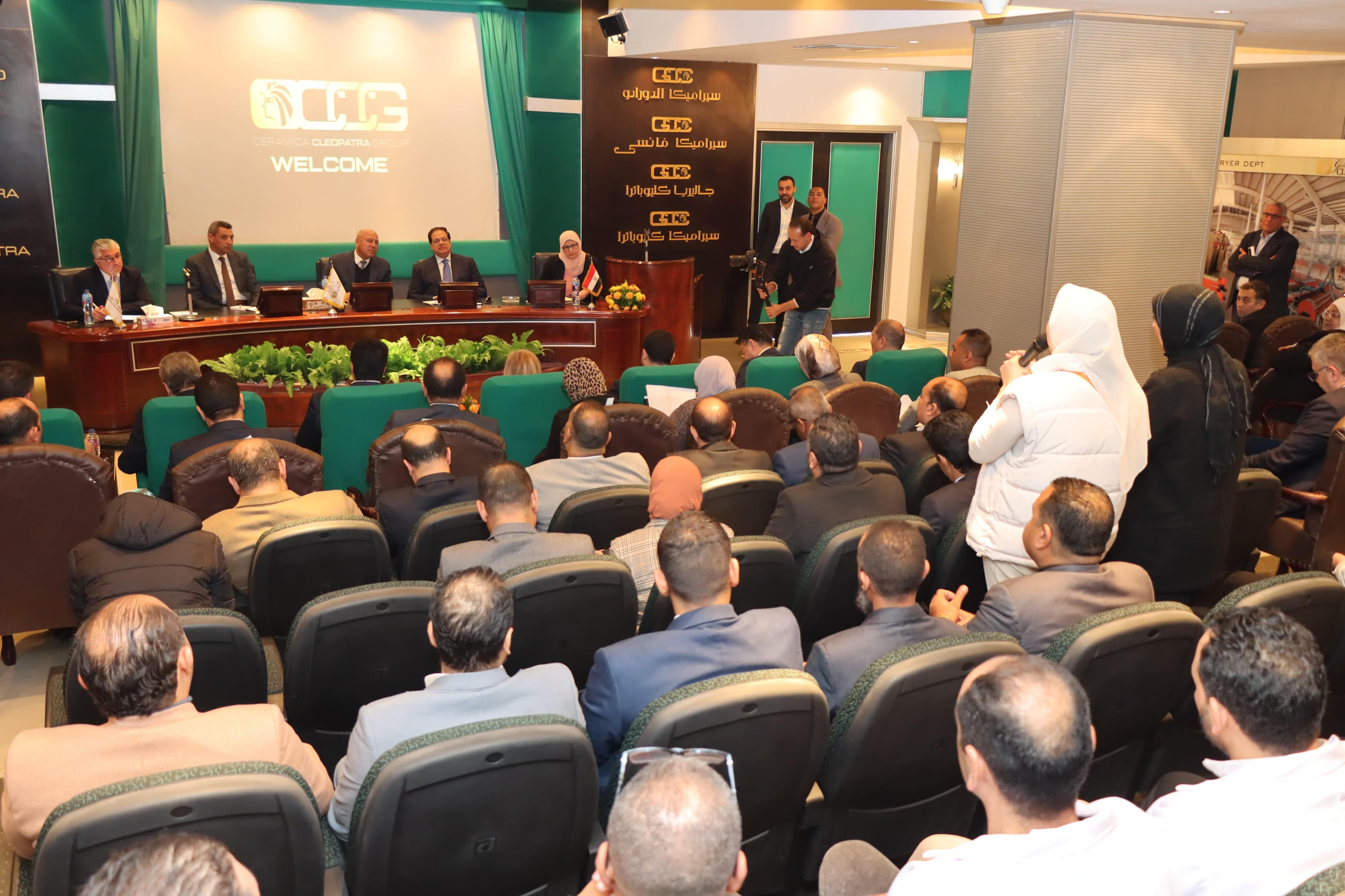 وزير الصناعة والنقل