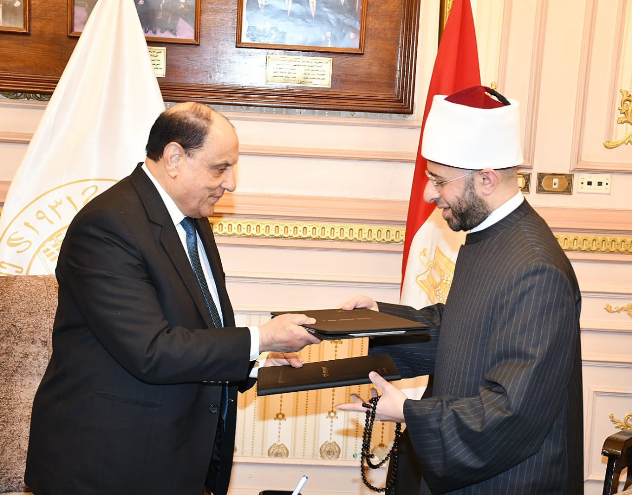 وزير الأوقاف ورئيس محكمة النقض