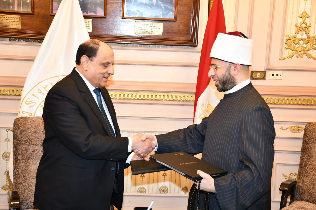 وزير الأوقاف ورئيس محكمة النقض