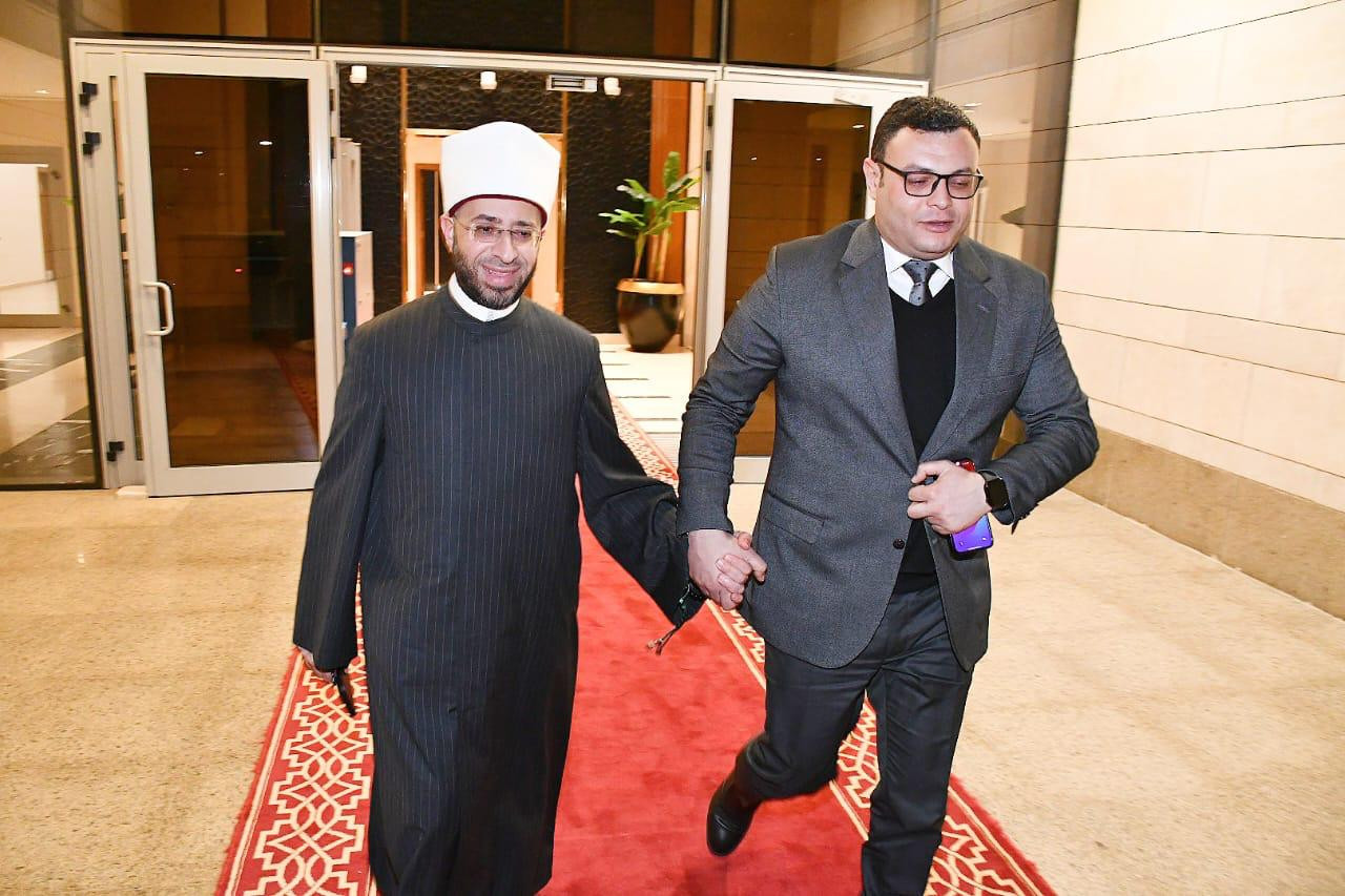 الاوقاف والاسكان